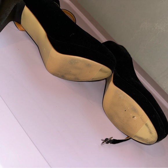 Black pumps size 8.5 - Picture 6 of 7